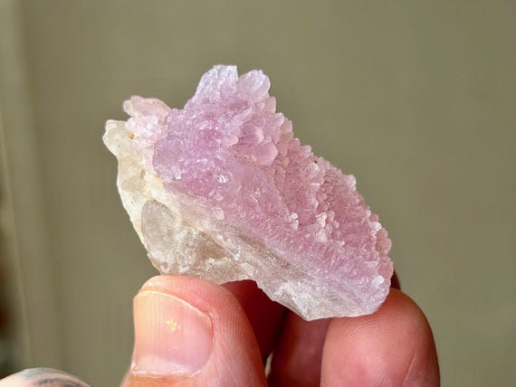 Canga Rose Quartz, 30g, New Find, Heart Chakra, Love and Sensuality, Taquaral, Brazil A938