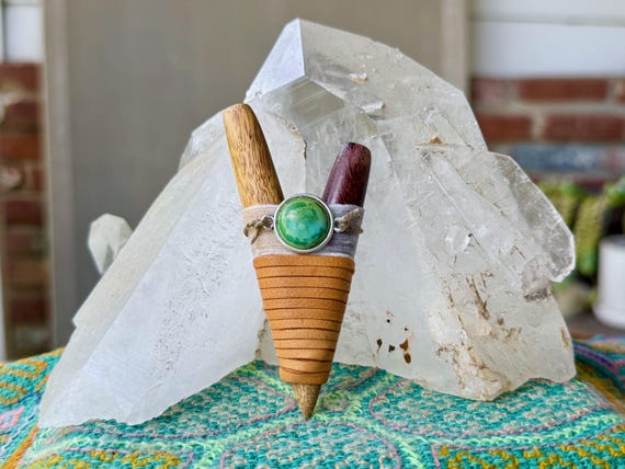 Kuripe with Turquoise, Traditional Shamanic Self-Applicator Pipe, Handcrafted from Solid Two-Tone Tamarind Wood