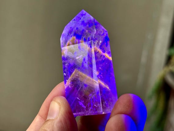 Powellite Phantom Amethyst, UV Reactive & Self-Standing, 49g, New Find, Channeling Formation, Polished Quartz Tower, Bahia, Brazil T451