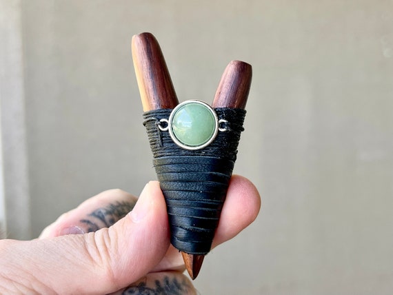 Kuripe, Natural Dark Wood Kuripe with Green Aventurine, Handcrafted Shamanic Self-Applicator Pipe