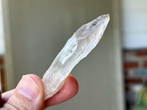 Powellite Phantom Root Quartz, UV Reactive & All Natural, 23g, New Find, Raw Unpolished Powellite Quartz, Bahia, Brazil T606