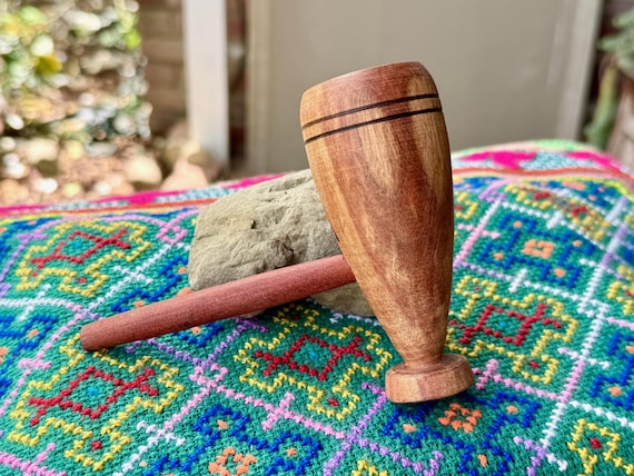 Traditional Shaman Pipe, Handmade in Peru, Wooden Tobacco Pipe for Shamanic Ceremony, Made in the Peruvian Amazon