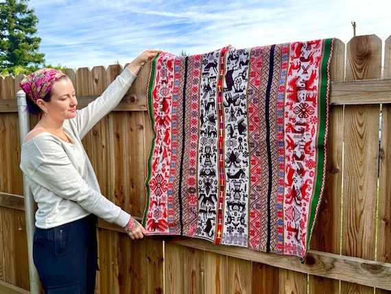 Vintage Shamanic Manta, Andean Mesa Cloth for Plant Medicine Ceremony, 37" x 35", Handmade in Ollantaytambo, Peru