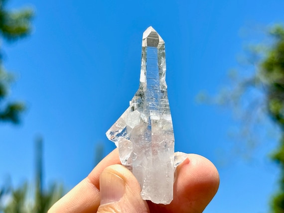 Lemurian Quartz Crystal with Penetrators (Spiritual Expression), Water Clear Colombian Lemurian, Santander, Colombia P781