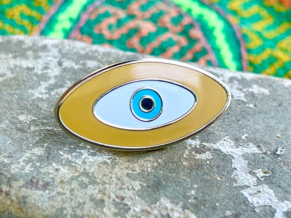 HanaqPacha Mystical Eye Enamel Pin, Inspired by Jodorowsky's Holy Mountain, Evil Eye Pinback Button, Colorful All-Seeing Eye Metal Pin