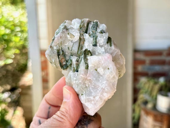 Green Tourmaline Quartz, 205g, Heart Chakra Crystal, São José da Safira, Minas Gerais, Brazil X771