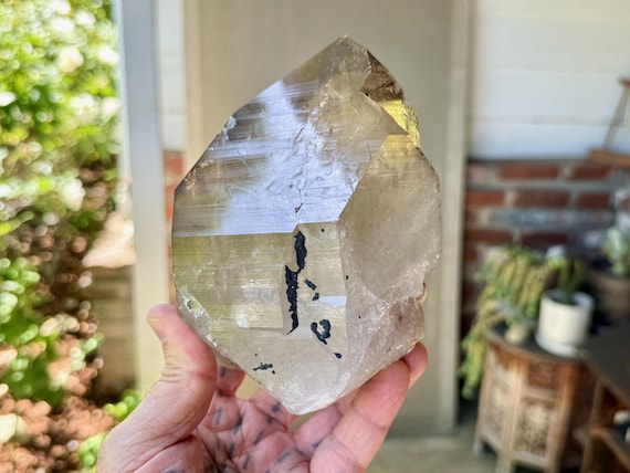 Citrine Cathedral Quartz, Self-Healed Earthquake Indication, 1.7 Kilo, Creativity & Manifestation, Aracuai, Minas Gerais, Brazil W847