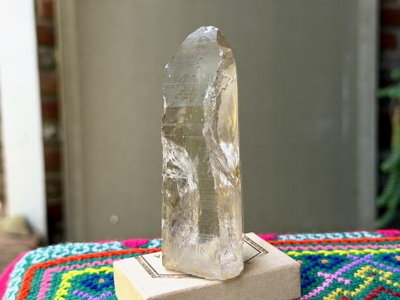 Russian Lemurian Quartz, Sacred Scribe with Record Keepers, Water Clear & Self-Standing, 186g, Old Find, Yuzhnyi Quarry, Oblast, Russia B001