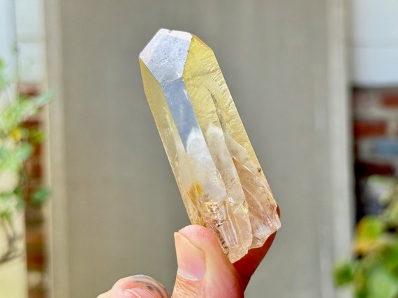 White Phantom Golden Healer Quartz, Rare Dow Formation, New Find, Kaolinite and Possibly Pyrite Inclusion, Goias, Brazil R083