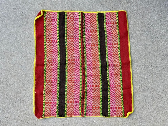 Andean Manta Cloth, 29" x 26," Vintage Q'ero Mesa Cloth for Shamanic Ceremony, Handmade in Peru