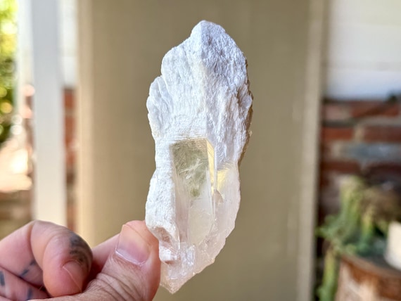 Atlantean Lovestar Scepter Quartz, 106g, New Find, Candle Quartz, Past Life Recall & Ancient Civilizations, Minas Gerais, Brazil A817
