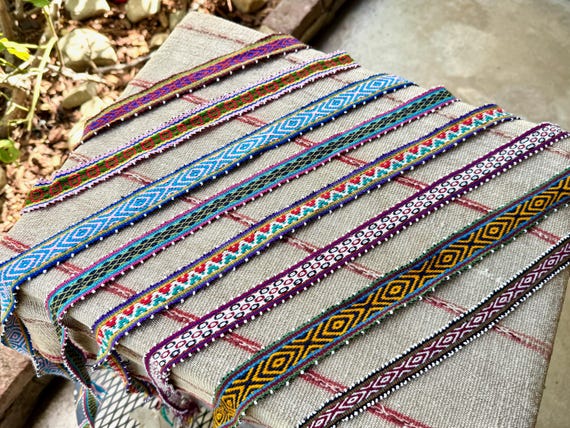 Watana Ties, Traditional Despacho Tie for Mesa, Large Size, Andean Beaded Bracelet/Hatband, Handmade in Chawaytiri, Peru