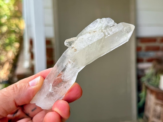 Curved Quartz, Natural Formation, 101g, Adaptation & Perseverance, Diamantina, Minas Gerais, Brazil B407