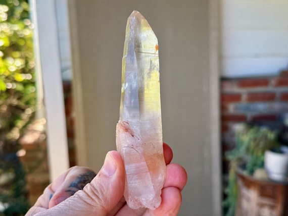 Lemurian Quartz, Curved & Self-Healed Formation, 102g, Strength and Endurance, Serra do Cabral, Minas Gerais, Brazil A203