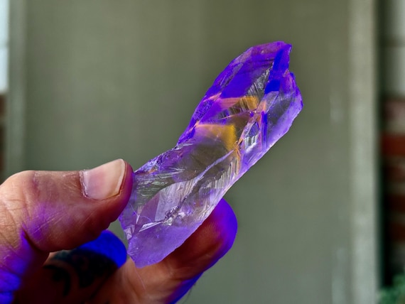 Powellite Phantom Root Quartz, UV Reactive, 32g, Natural, Raw & Unpolished, Bahia, Brazil A251