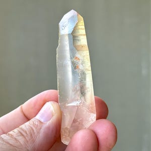 Pink Lemurian Quartz, Channeling Formation, 48g, New Find, Water Clear Lemurian, Serra do Cabral, Minas Gerais, Brazil T421