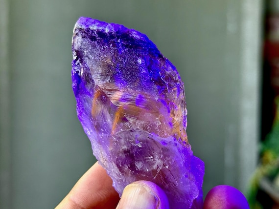 Powellite Phantom Quartz with Amethyst, UV Reactive & All Natural, 100g, New Find, Unpolished Powellite Quartz, Bahia, Brazil T346