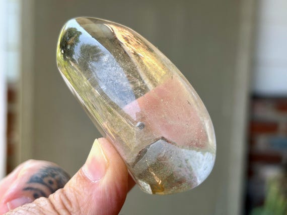 Lodolite Quartz Lens, Water Clear, 150g, Polished Garden Quartz Palm Stone, Nature Spirits & Purification, Minas Gerais, Brazil A973