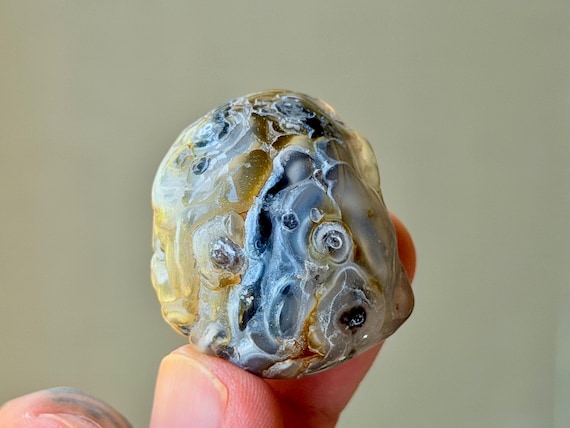 Enhydro Ocean Agate with Ancient Moving Water, 26g, Earth & Water Elements, Stability and Self-Reliance, Brazil A965