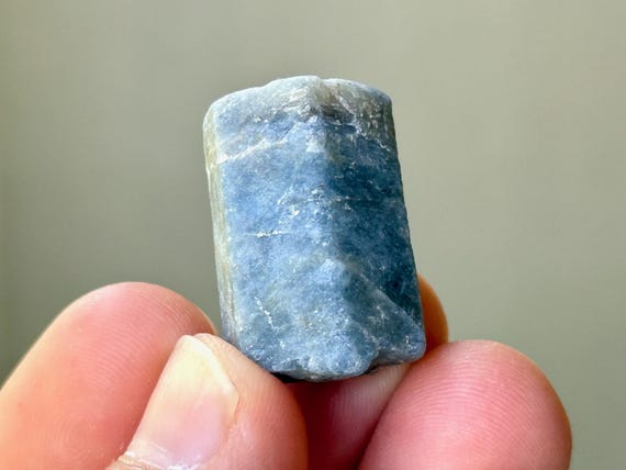 Blue Sapphire, Double Terminated, 18g, Natural Formation, Throat & Third Eye Chakra, Prosperity and Abundance, India A731