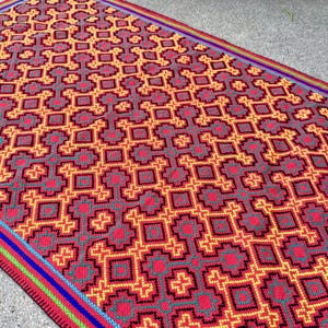 Shipibo Manta Cloth from Pucallpa, Peru, 23.5&quot; x 37&quot;, Large Embroidered Shamanic Mesa Cloth for Ceremony, Handmade by Artist Laura Rengifo