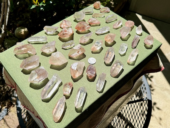 Pink Starbrary Quartz Wholesale Lot, 40 Pieces (1.6 Kilo) of Hand Selected Pink, Tangerine and Clear Quartz with Star Markings, Brazil WS146