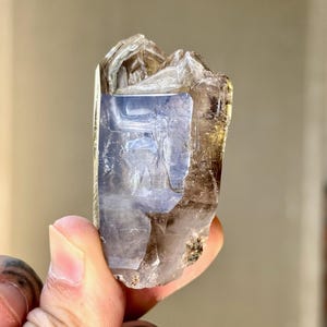 Smoky Enhydro Quartz, Multiple Active Water Bubbles, 79g, Brandberg Quartz, Goboboseb Mountains, Namibia S607