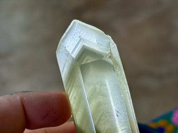 Starbrary Quartz, Dow Crystal with Layered Pyramidal Phantoms, 95g, Old Find, Corinto, Minas Gerais, Brazil A184