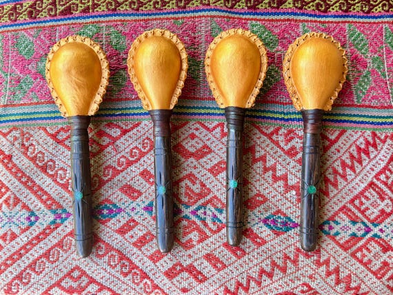 Shaman Rattle, Traditional Andean Shaker for Shamanic Plant Medicine Ceremony, Handcrafted in Peru