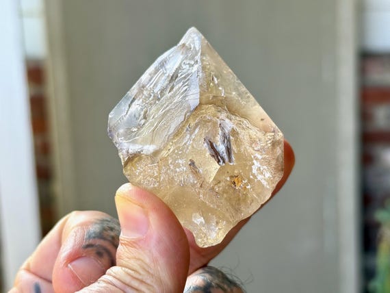 Elestial Citrine, All Natural, 100g, Creativity & Manifestation, Solar Plexus Chakra, Aracuai, Minas Gerais, Brazil A071