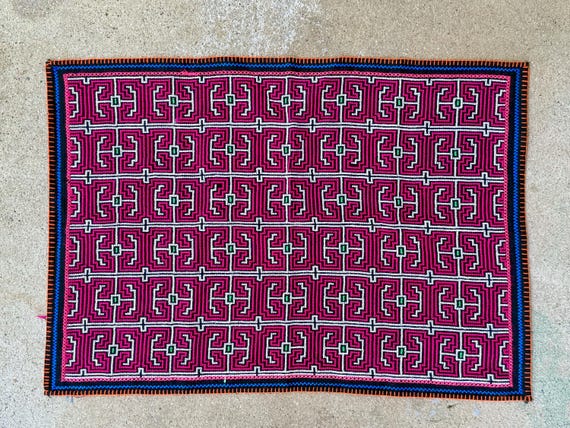 Shipibo Manta Cloth, Traditional Mesa Cloth for Shamanic Ceremony, 18" x 26," Handmade by Artist Laura Rengifo, Pucallpa, Peru
