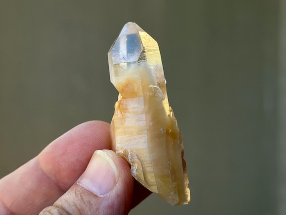 White Phantom Quartz, Peach Amphibole Inclusion, 35g, New Find, Minas Gerais, Brazil B536