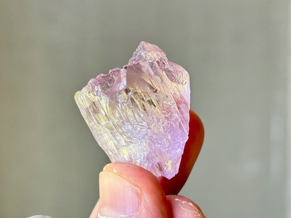 Purple Kunzite with Etched Termination, 25g, Highest Quality & Vibrant Color, Heart Chakra Crystal, Afghanistan R443