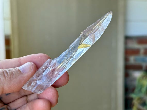 Lemurian Root Quartz, Water Clear & Pink Tip, 28g, New Find, Elongated Formation, Bahia, Brazil T879