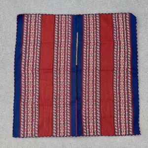 Andean Manta Cloth, 31&quot; x 31&quot; (80 cm x 80 cm), Mesa Cloth for Shamanic Plant Medicine Ceremony, Handmade in Chinchero, Peru