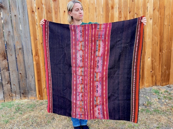 Andean Manta Cloth, Large Size 44" x 44", Hand Loomed Mesa Cloth or Blanket for Shamanic Ceremony, Patakancha, Ollantaytambo, Peru