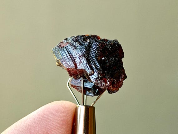 Spessartine Garnet, Naturally Etched, 9.3g, Old Find, Root & Heart Chakra, Stimulating Energy, Pakistan A980
