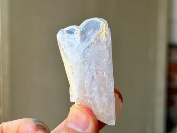 Danburite, 66g, Heart & Crown Chakra, Angelic Contact, San Luis Potosí, Mexico B218