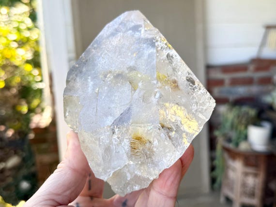 Ice Quartz with Rainbow, Self-Standing & Hydrothermally Etched, 1.2 Kilo, Spiritual Transformation, Corinto, Minas Gerais, Brazil V202