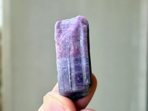 Paraiba Tourmaline, Bicolor Purple & Pink Tourmaline, 23g, Old Stock, Rio Grande Del Norte, Brazil T083