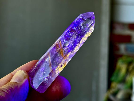 Powellite Phantom Quartz, UV Reactive & Self-Standing, 39g, New Find, Channeling Formation, Bahia, Brazil T266