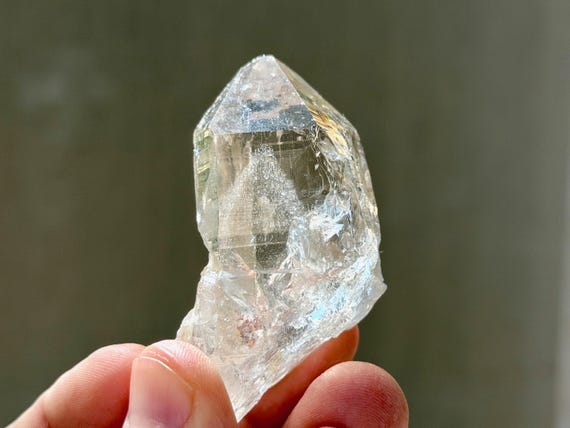 Cathedral Quartz w/Phantom, Water Clear , 70g, Lightbrary Crystal, Diamantina, Minas Gerais, Brazil B685