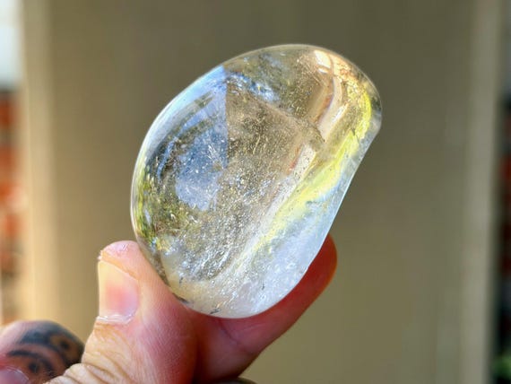 Lodolite Quartz Lens, Water Clear, 86g, Polished Garden Quartz Palm Stone, Nature Spirits & Purification, Minas Gerais, Brazil A904