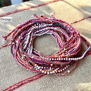 Watana Krawatten, Traditionelle Anden Armband in Ihrer Wahl der Farbe, peruanische Despacho Krawatte für Mesa, Glück und Schutz, Hergestellt in Peru Orange