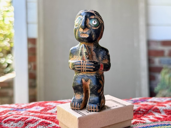 Pachamama Statue, Hand Carved from Obsidian, Mother Earth Statue for Shamanic Altar, Made in Peru, Artist Ruben Layme