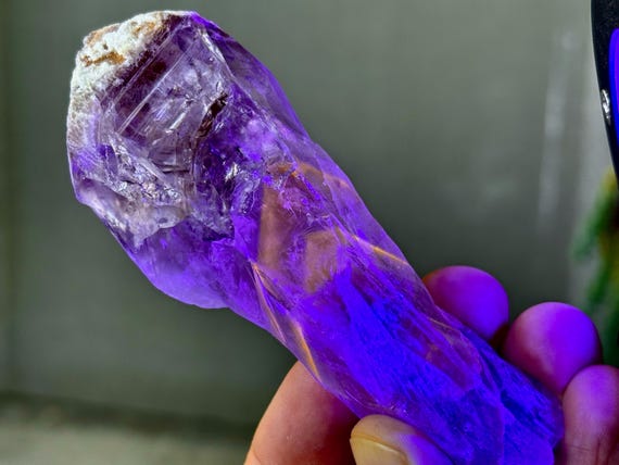 Powellite Phantom Quartz with Amethyst, UV Reactive & All Natural, 184g, New Find, Raw Unpolished Powellite Quartz, Bahia, Brazil T396