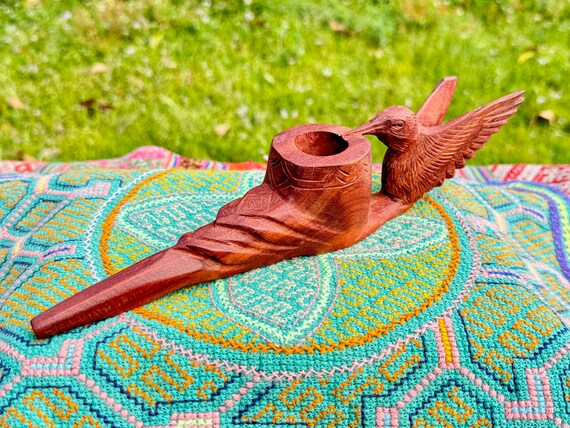 Hummingbird Pipe by Betson Macawashi, Hand Carved Palo Sangre Wood Tobacco Pipe for Shamanic Ceremony, Made in Pucallpa, Peru