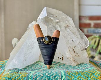 Kuripe con obsidiana de brillo plateado, pipa chamánica tradicional de madera hecha a mano con autoaplicador.