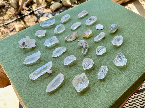 Himalayan Quartz Wholesale Lot, 25 Pieces (475g) of Hand Selected, Water Clear High-Altitude Himalayan Quartz Points from India WS176