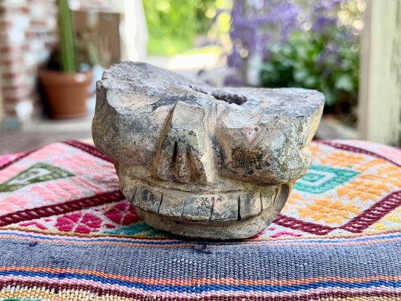Carved Stone Skull with Amethyst from Peru, 1.1 Kilo, Rare Old Stock, Skull Geode Carving, Made in Cusco, Sacred Valley (PS4)